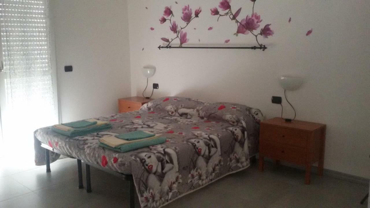 B&B Honey Rooms Σαρόνο Εξωτερικό φωτογραφία