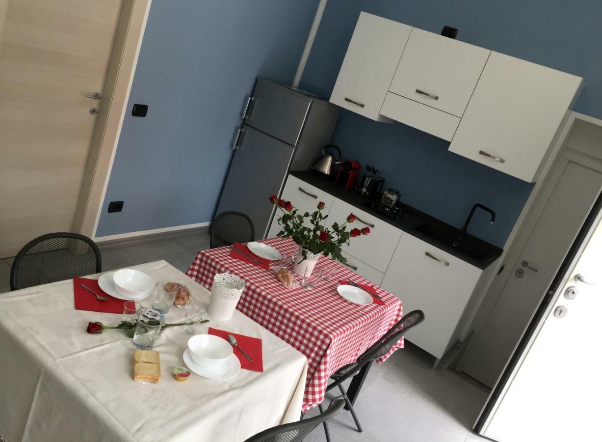 B&B Honey Rooms Σαρόνο Εξωτερικό φωτογραφία
