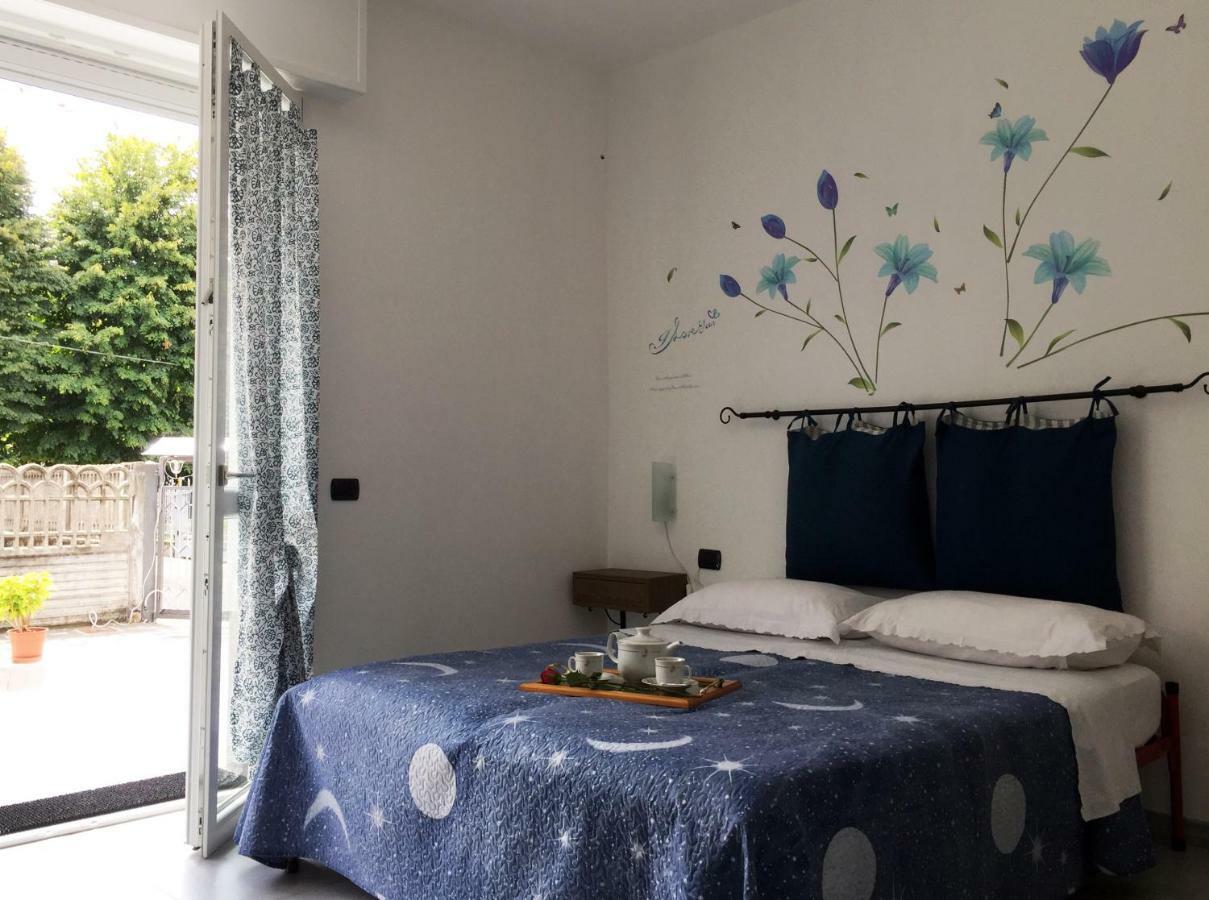 B&B Honey Rooms Σαρόνο Εξωτερικό φωτογραφία